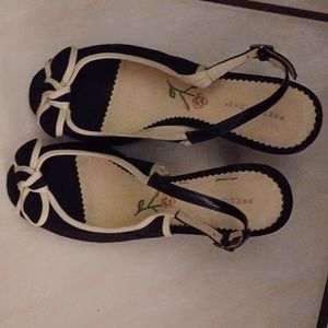 Predictions shoes Size 9.5 Wide